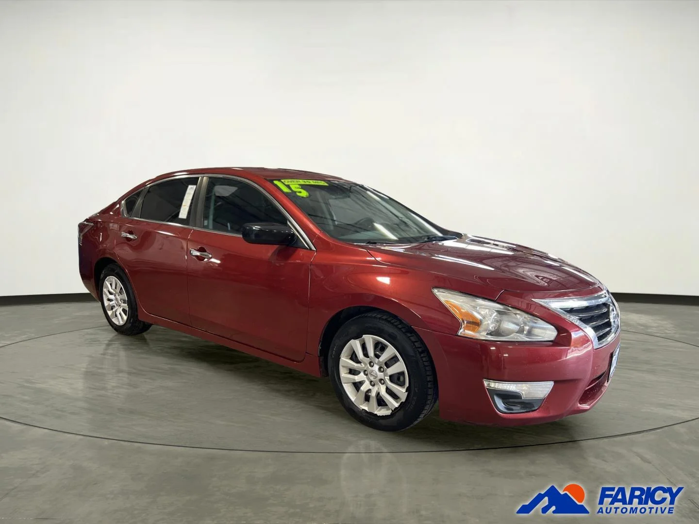 Used 2015 Cayenne Red Nissan 2.5 SV image 5