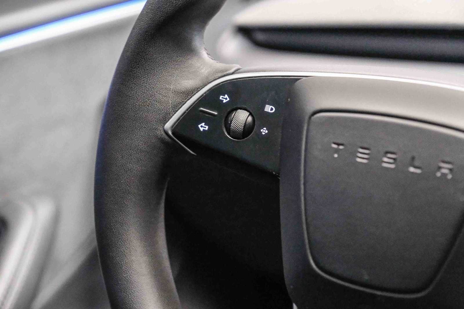 Used 2024 Pearl White Multi-Coat Tesla  image 17