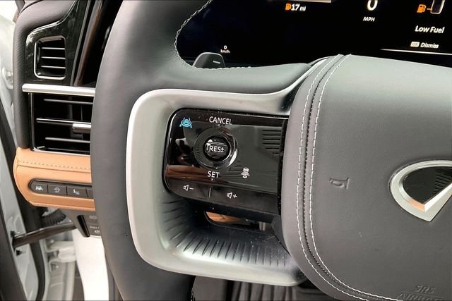 Used 2025 White INFINITI SENSORY image 16