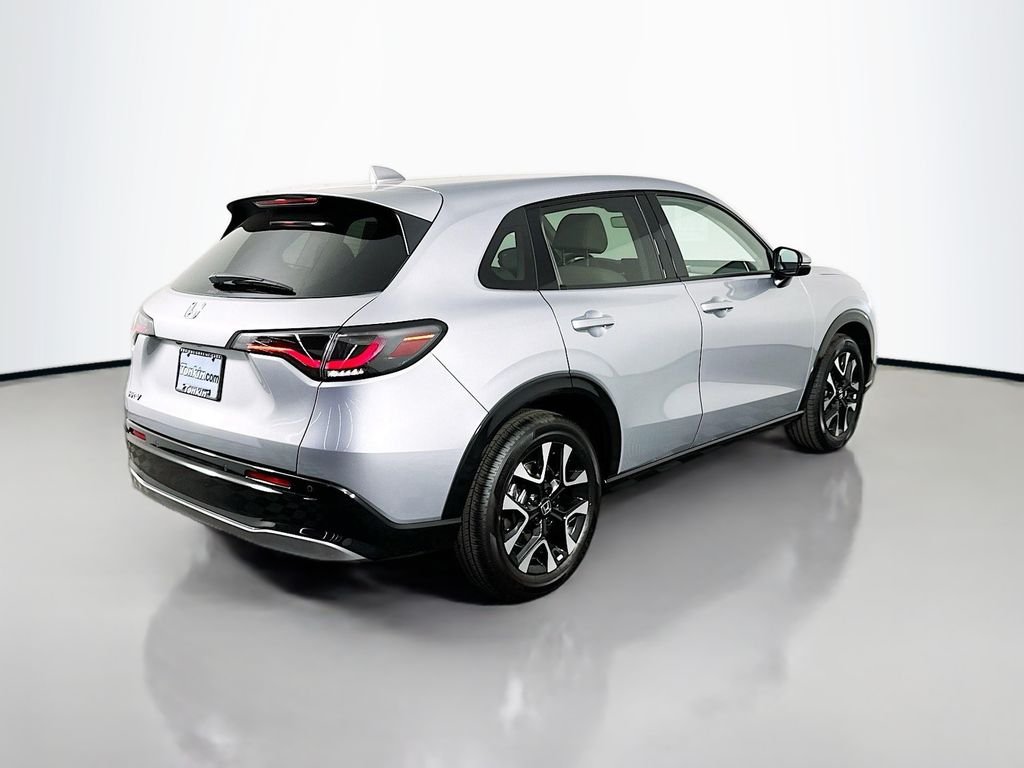 New 2027 Solar Silver Metallic Honda EX-L image 7