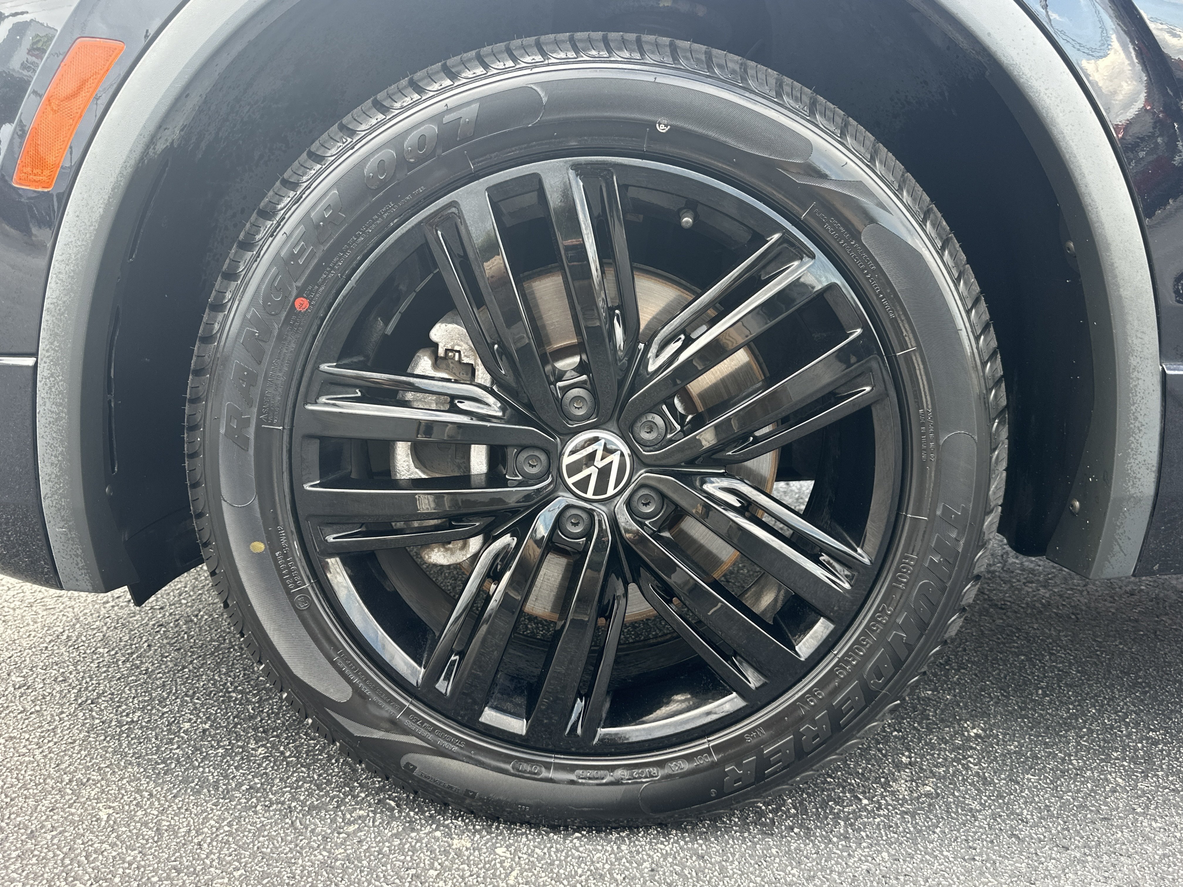 Used 2022  Volkswagen SE R-Line Black image 12