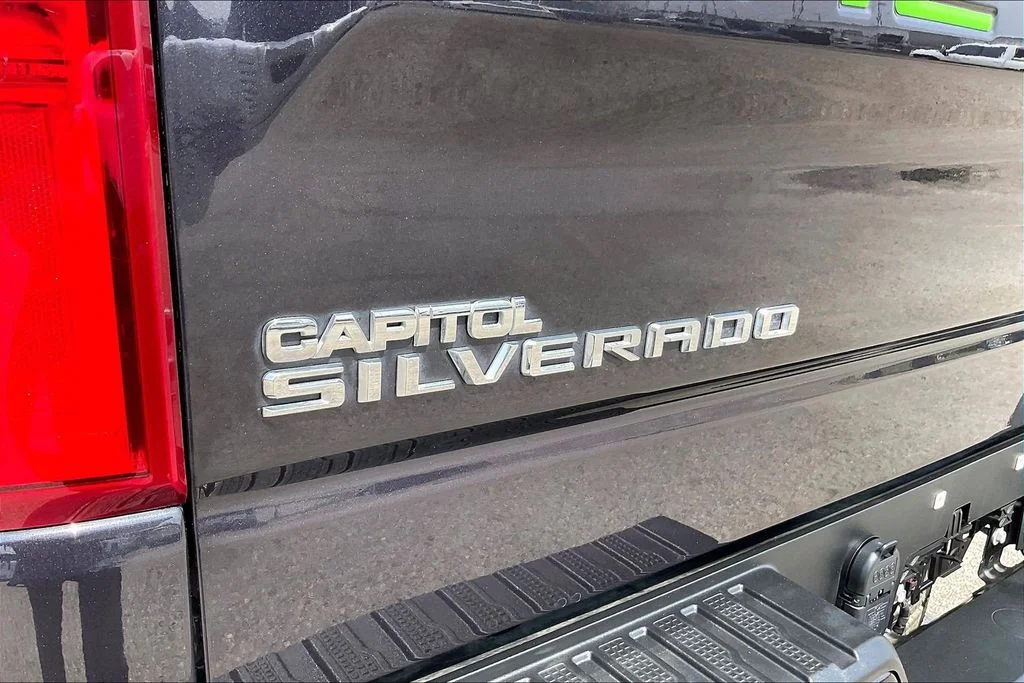 Used 2022 Gray Chevrolet RST image 27