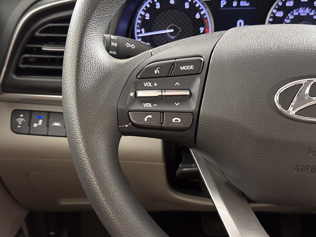 Used 2020 Black Hyundai SEL image 14
