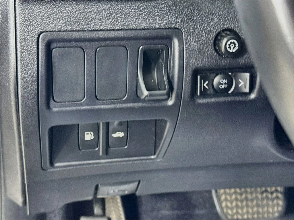 Used 2009 Gray Lexus 250 image 10