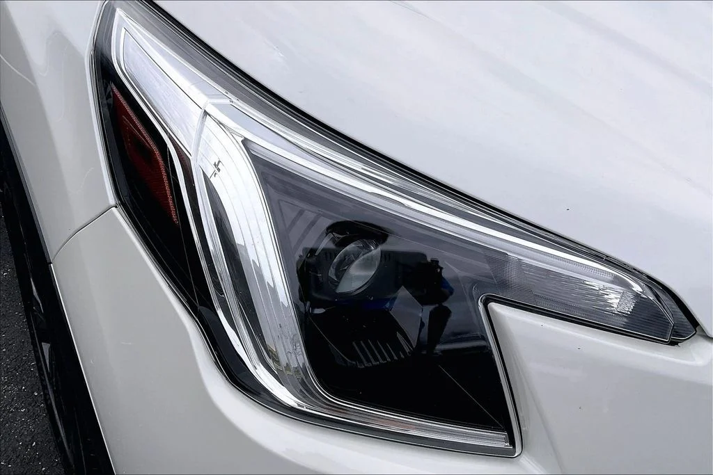 Used 2023 White Subaru Sport image 29