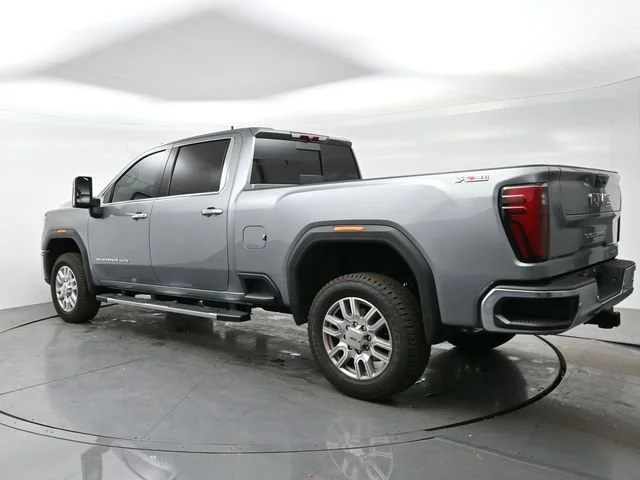 Used 2024 Sterling Metallic GMC SLT image 5
