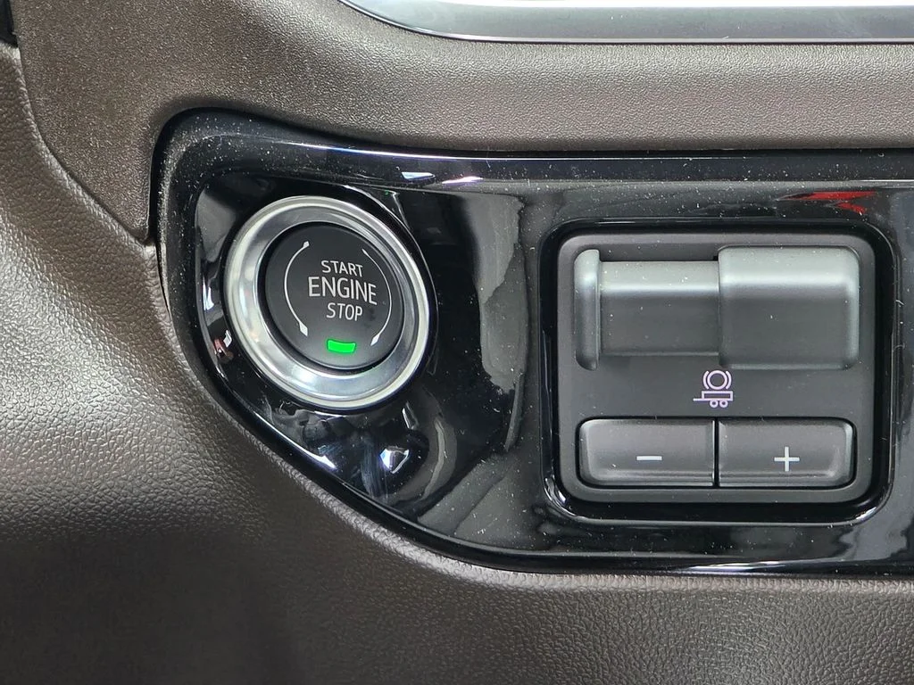New 2026 Black GMC SLT image 32