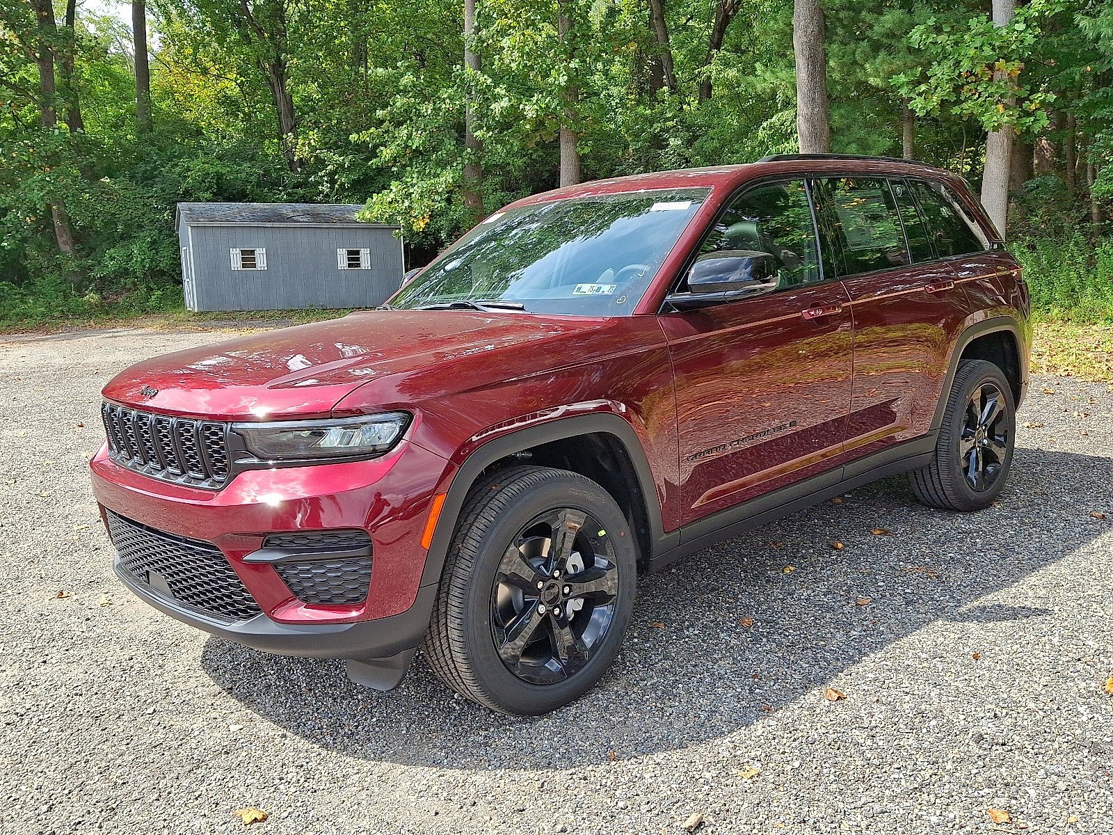 2025 Jeep Grand Cherokee Altitude - Photo 2