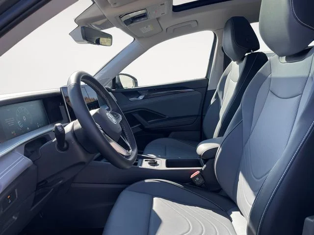 New 2026 Silver Volkswagen 2.0T SE image 9
