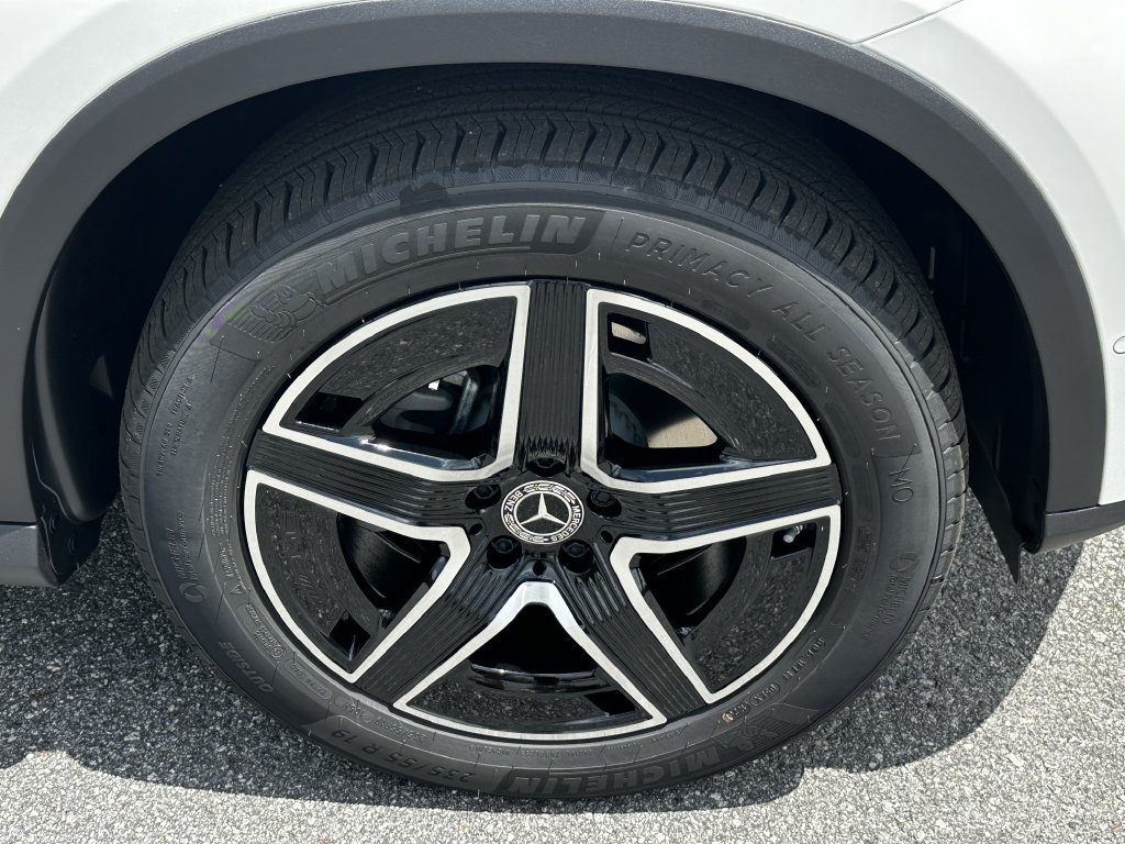 New 2026 Polar White Mercedes-Benz GLC 300 image 51