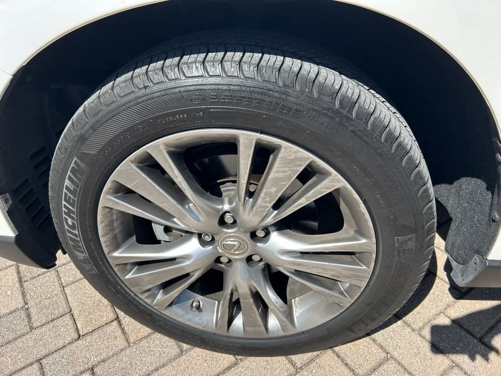 Used 2013 White Lexus 350 image 12