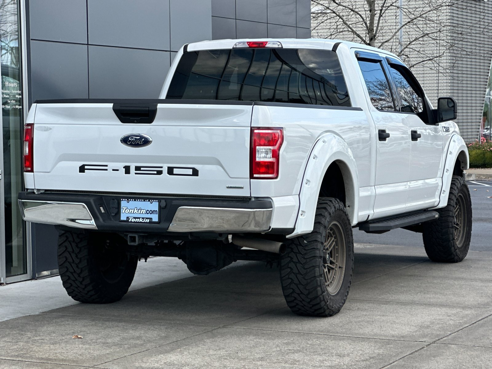 Used 2019 Oxford White Ford XLT image 4