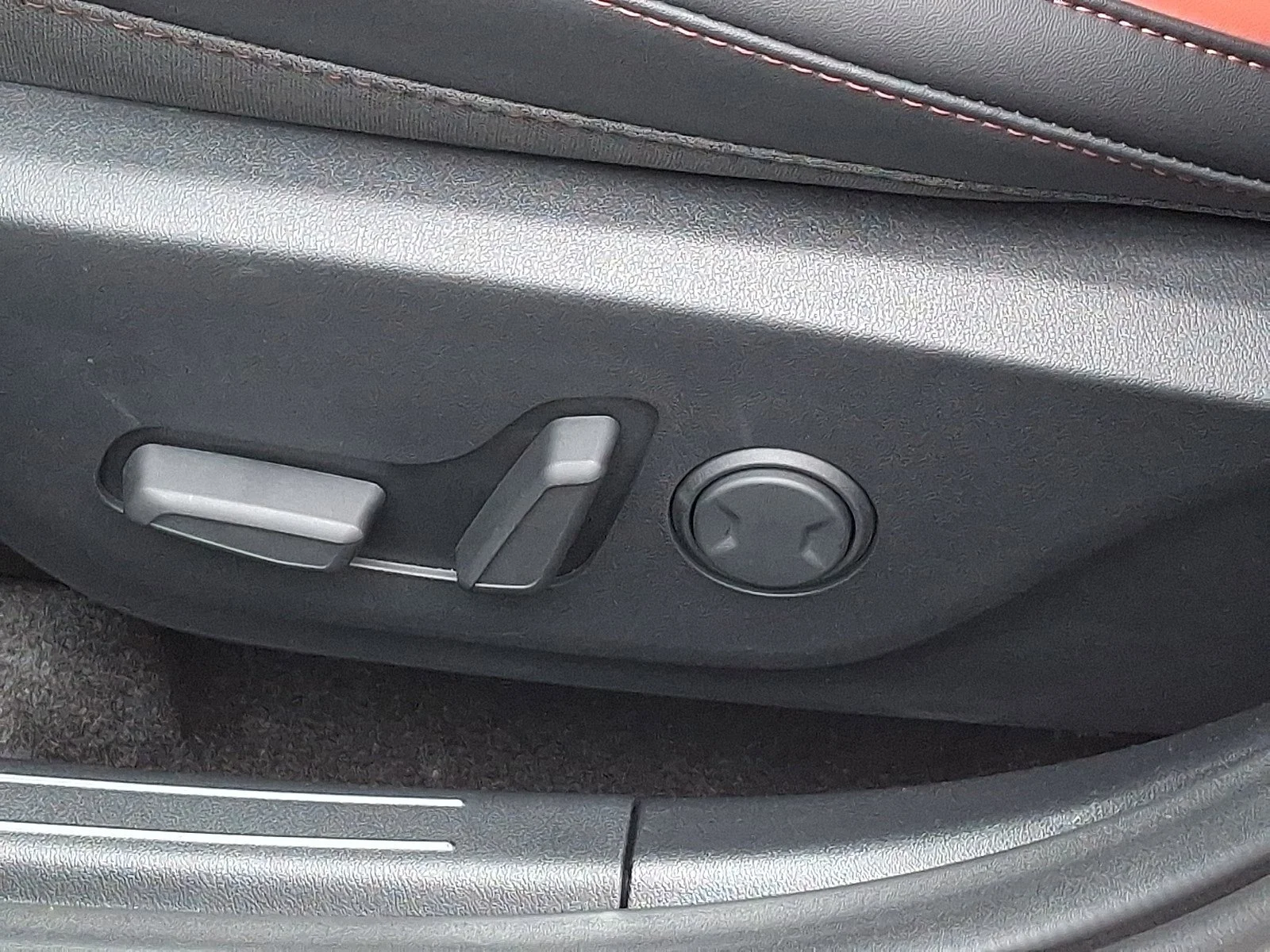 2025 Kia K4 GT-Line Turbo - Photo 7