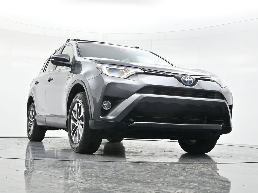 Used 2017 Magnetic Gray Metallic Toyota XLE image 46
