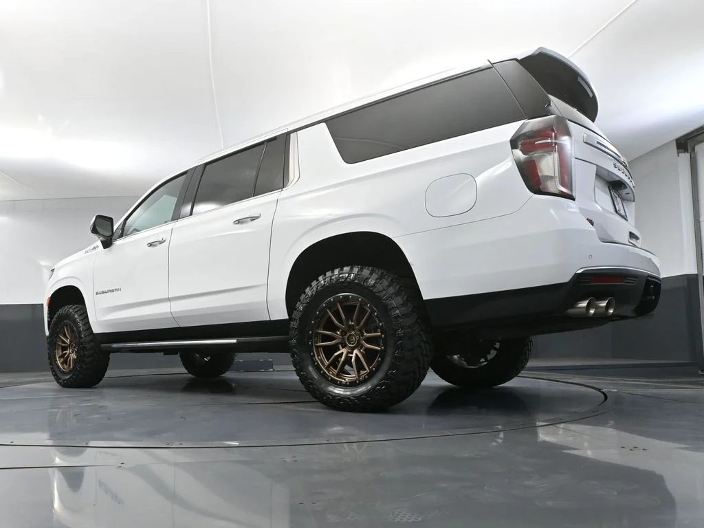 Used 2021 White Chevrolet High Country image 63