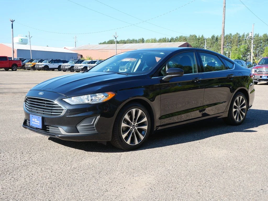 Certified Used 2019 Black Ford SE image 2