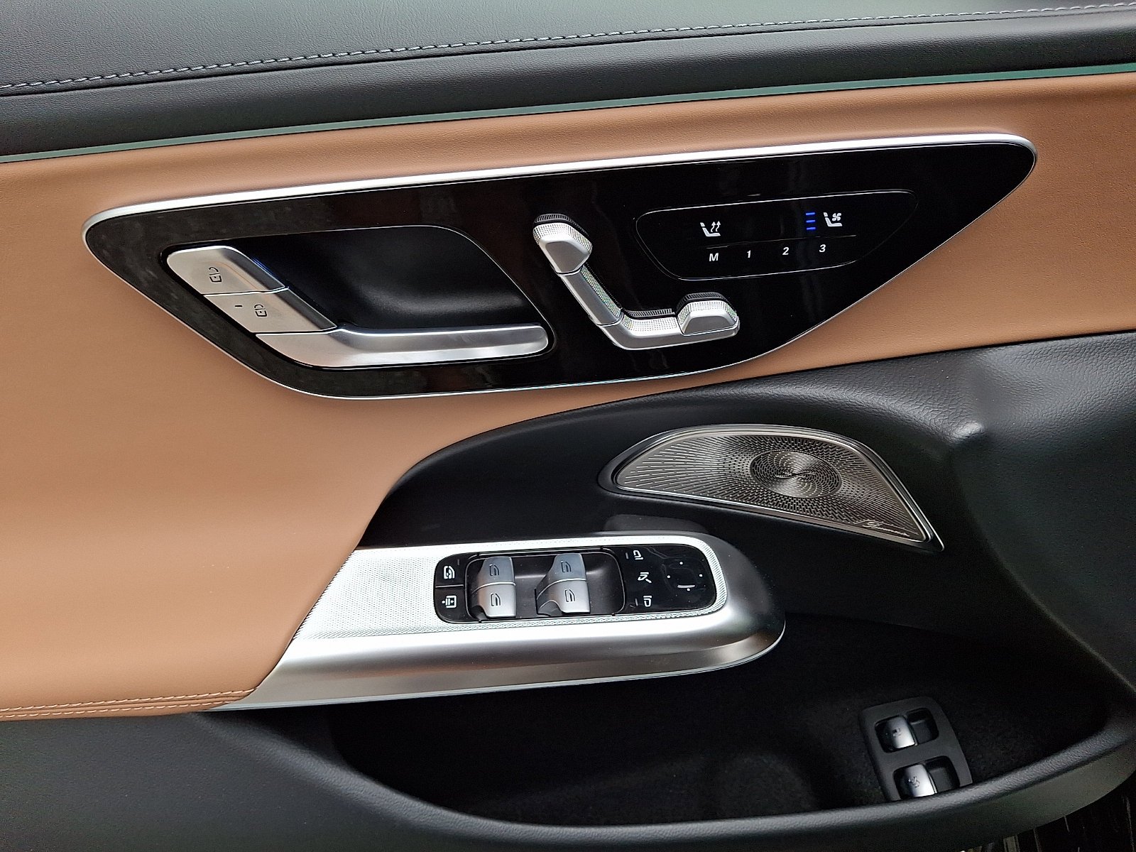 2027 Mercedes-Benz AMG® E 53 Hybrid Sedan AWD 4MATIC® photo 33