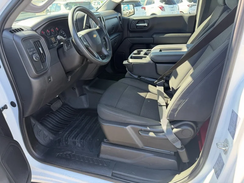 Used 2025 Summit White Chevrolet WT image 13