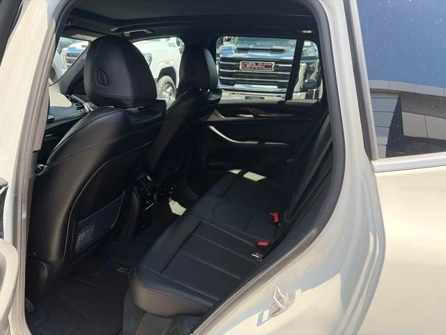 Used 2023 White BMW xDrive30i image 11