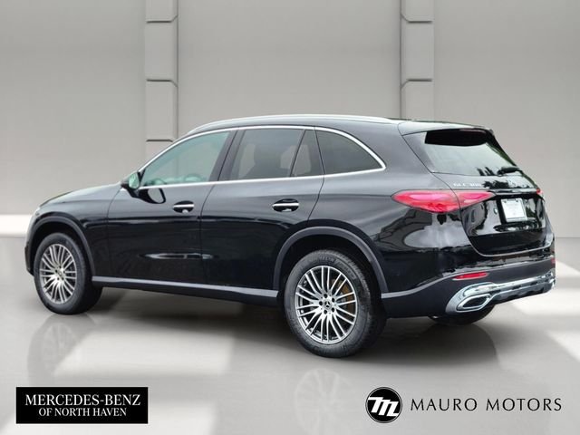 Used 2026 Black Mercedes-Benz GLC 300 image 5