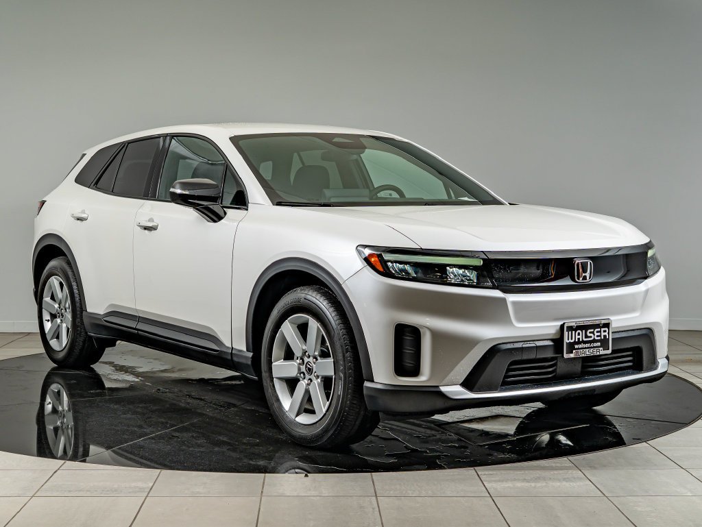 Used 2024 Snowfall Pearl Honda EX image 3