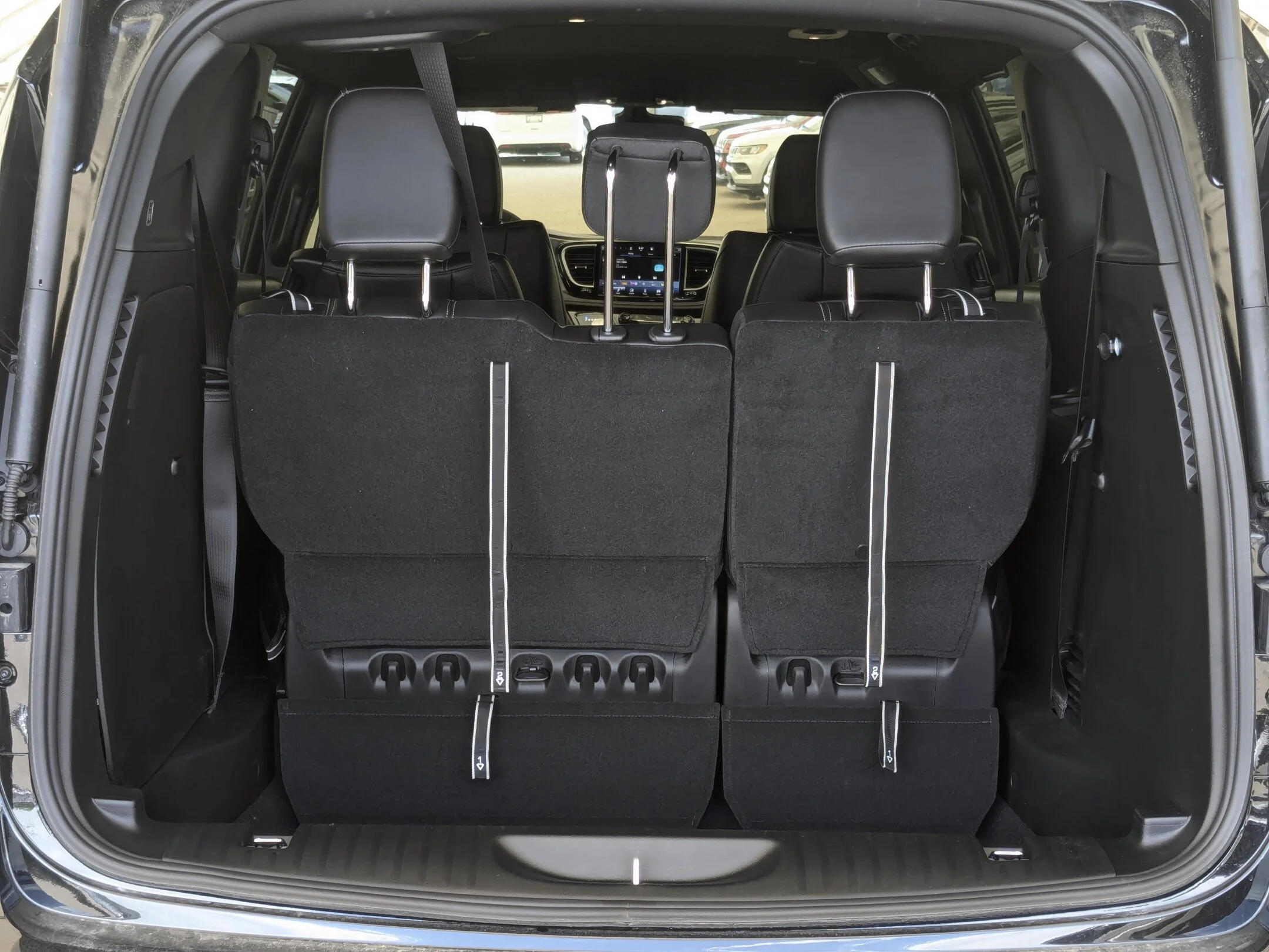New 2027 Black Chrysler Select - - AWD - Safety Sphere Pkg - 360 Surround View Cam & More! image 26