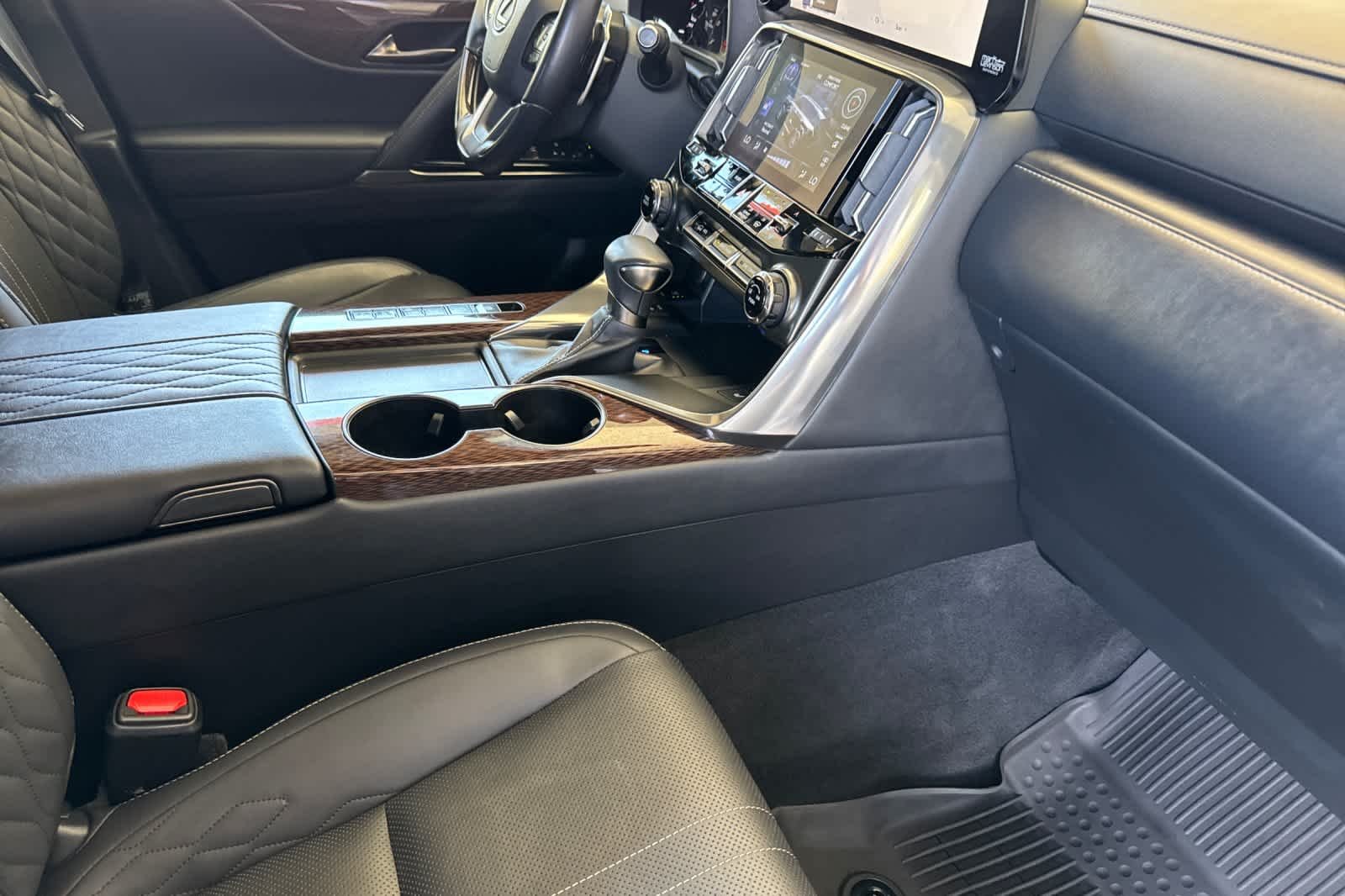 Used 2023 Eminent White Pearl Lexus Ultra Luxury image 18