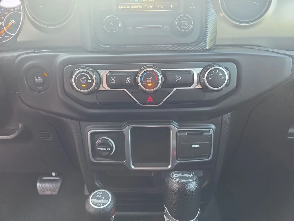 Certified Used 2019 Metallic Jeep Unlimited Sport image 21