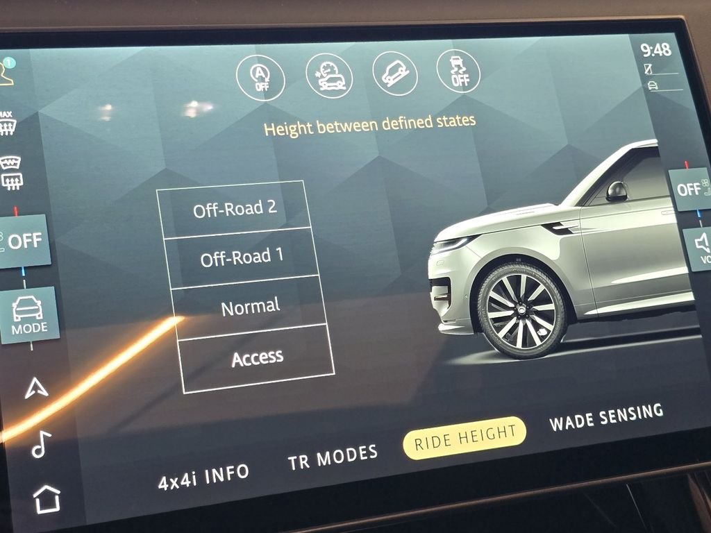 New 2026 Borasco Grey Land Rover se image 14