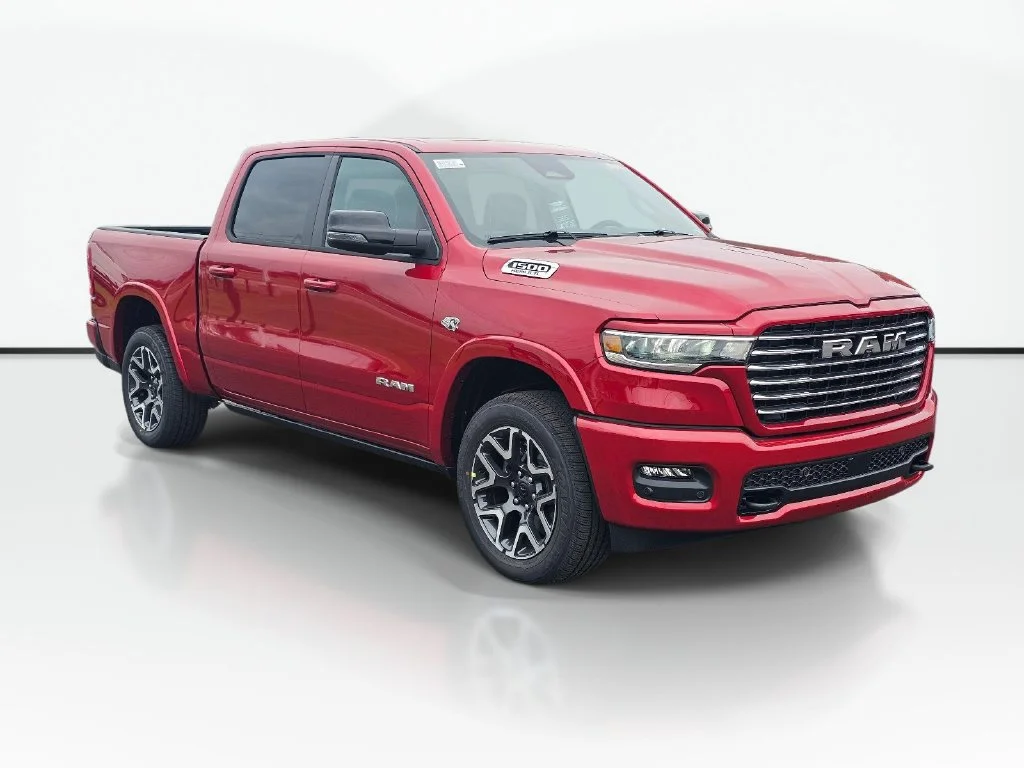 New 2027 Molten Red Pearl-Coat Exterior Paint RAM Laramie image 13