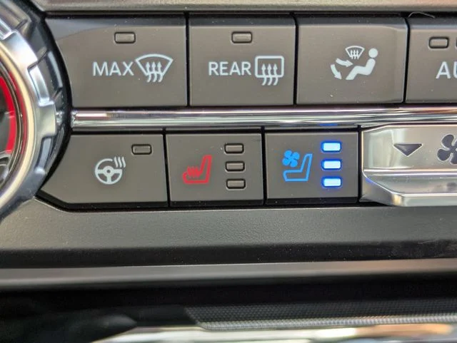 New 2026 Agate Black Metallic Ford F-250® Lariat® image 24