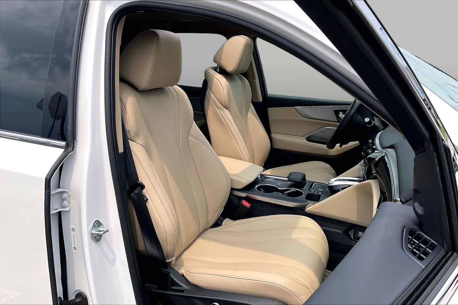 Certified Used 2024 Platinum White Pearl Acura MDX image 9