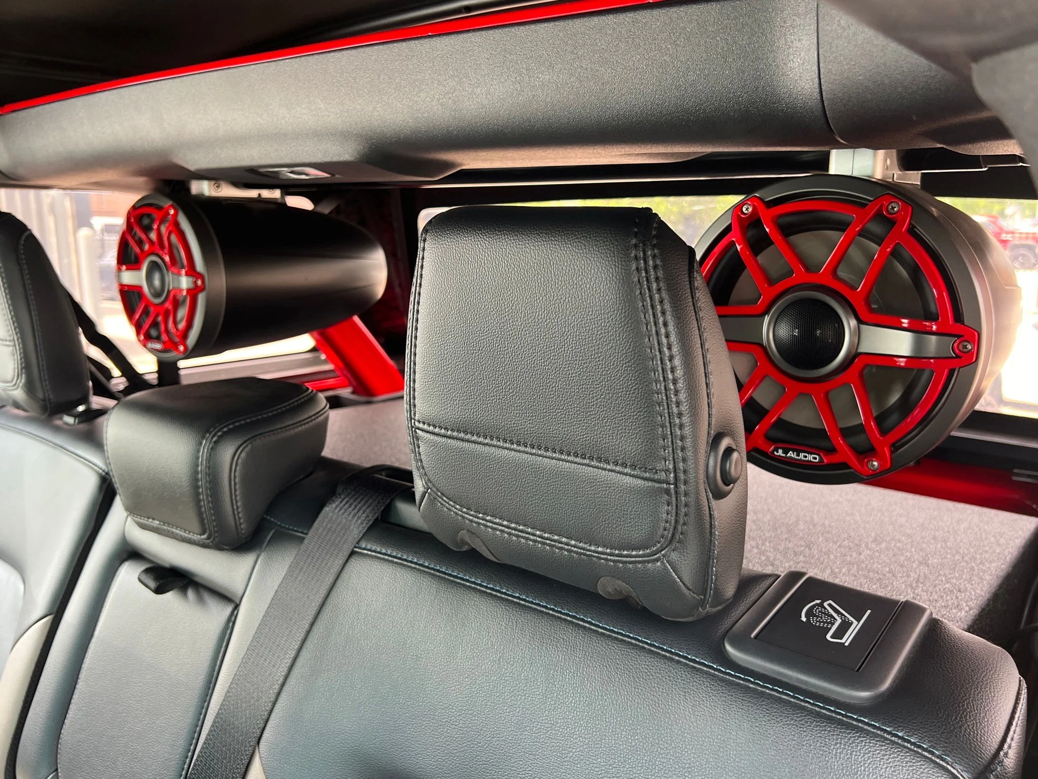 Used 2023 Red Ford Wildtrak image 49