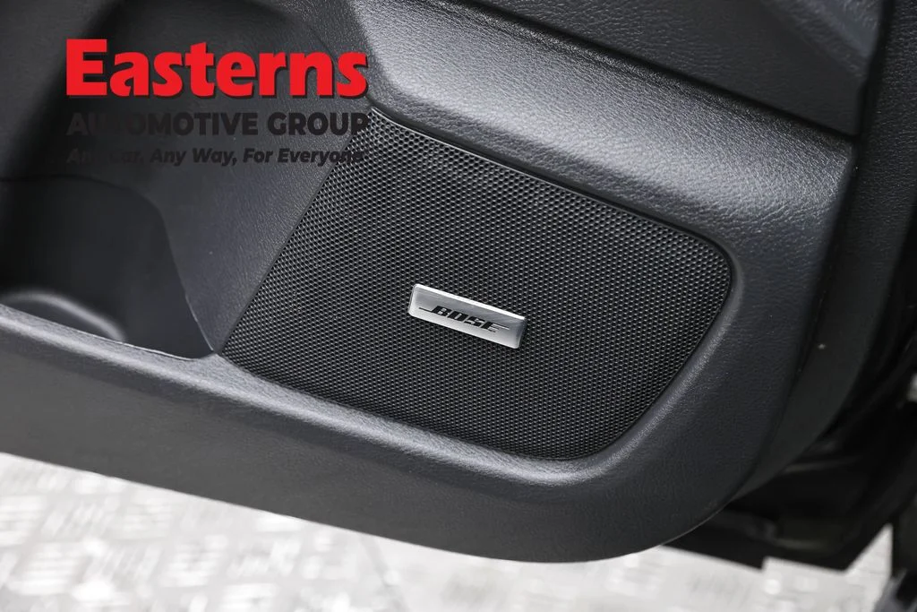 Used 2023 Black Nissan SR image 21
