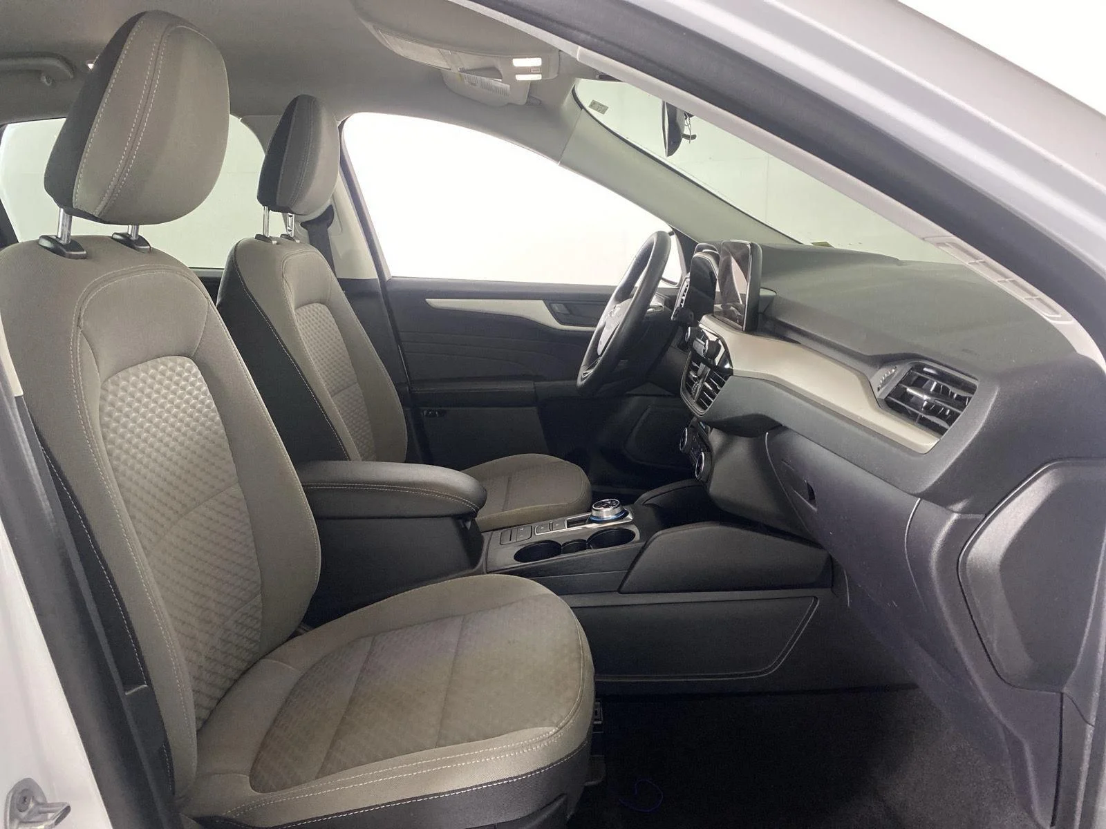 Used 2022 Oxford White Ford  image 26