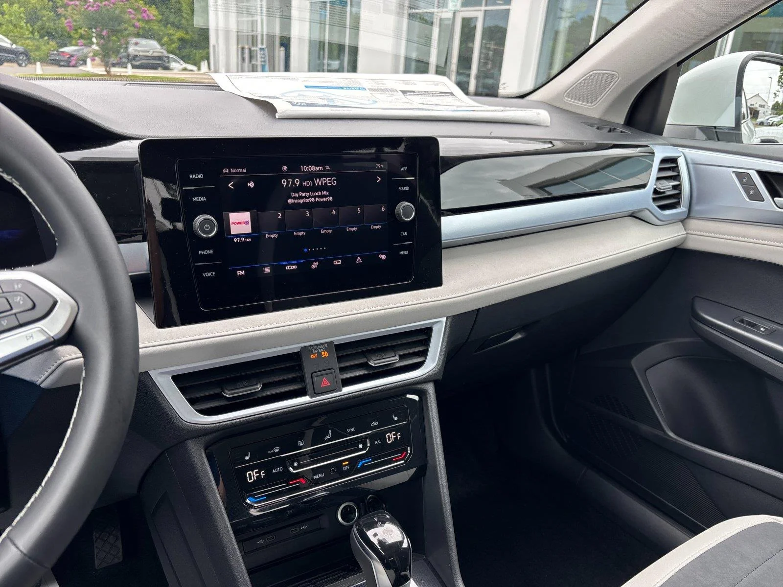 New 2026 Pure White Volkswagen SE image 28
