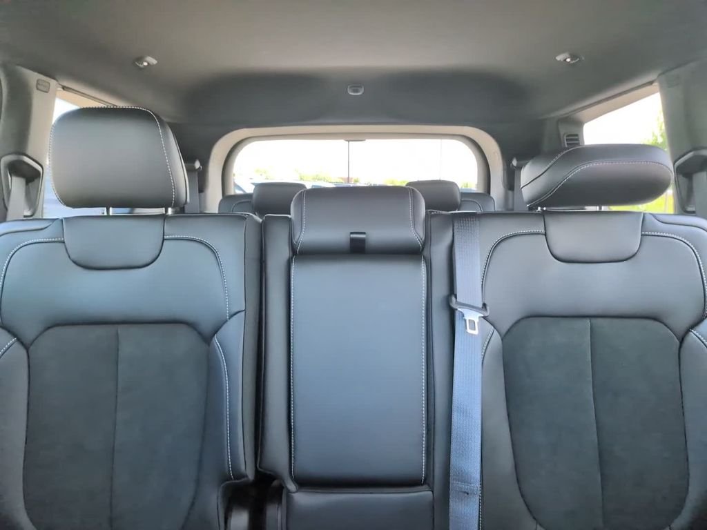 New 2026 Gray Jeep Altitude image 25