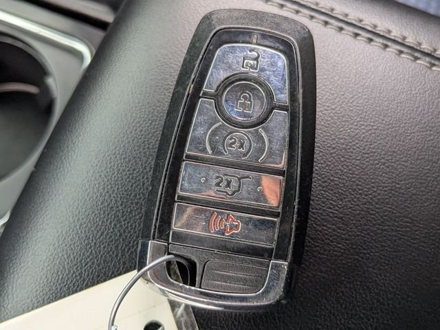 Used 2020 Silver Lincoln Standard image 29