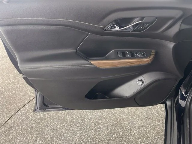 Used 2021 Blue GMC SLE image 36
