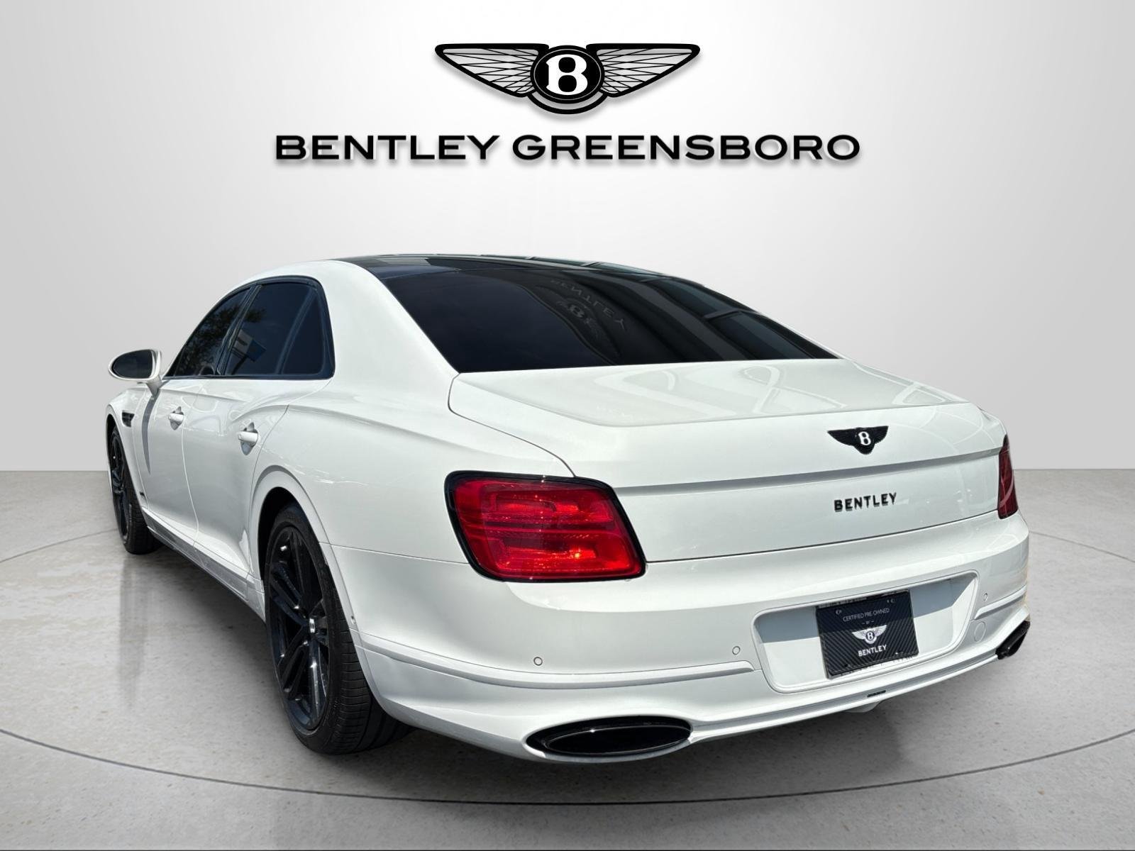 Used 2021 Glacier White Bentley W12 image 3