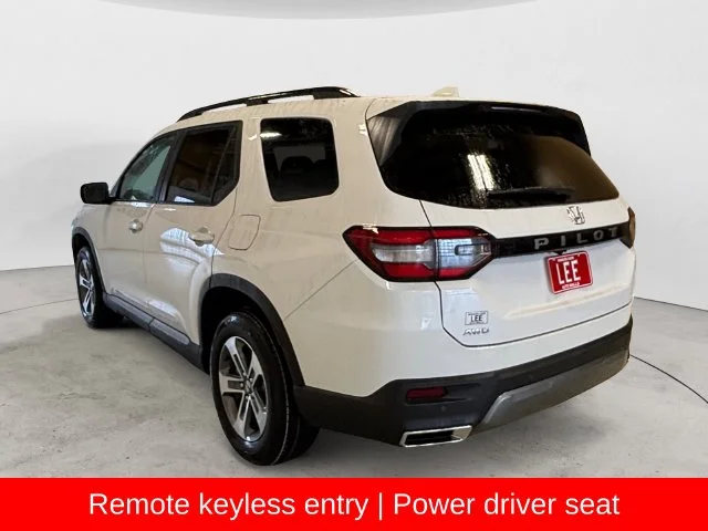New 2026 White Honda EX-L image 3