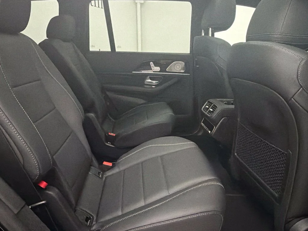 New 2027 Black Mercedes-Benz GLS 450 image 30
