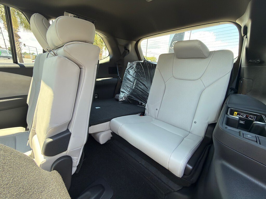 New 2026 Wind Chill Pearl Lexus PREMIUM AWD image 20