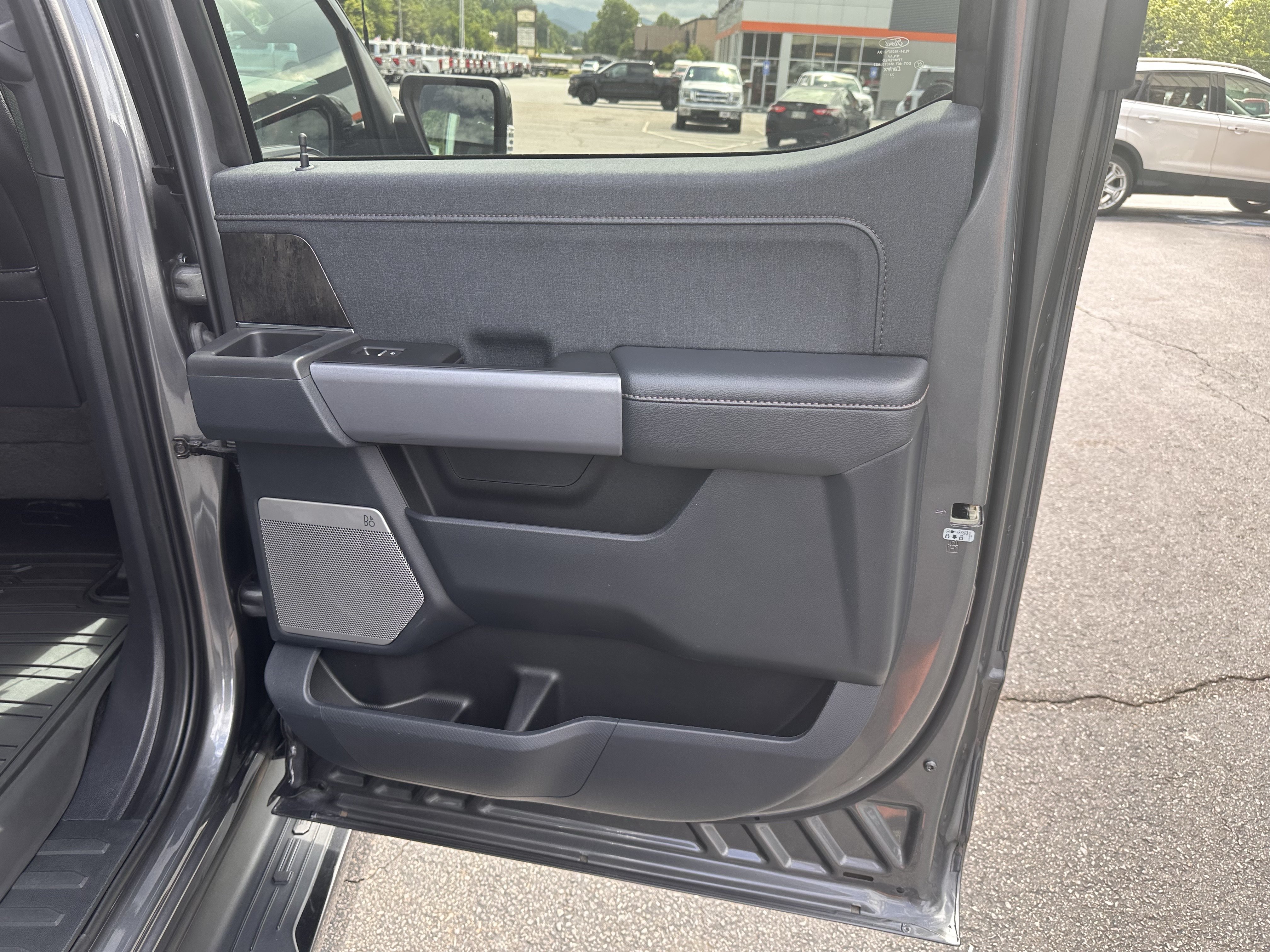 Used 2023 Carbonized Gray Metallic Ford LARIAT image 17