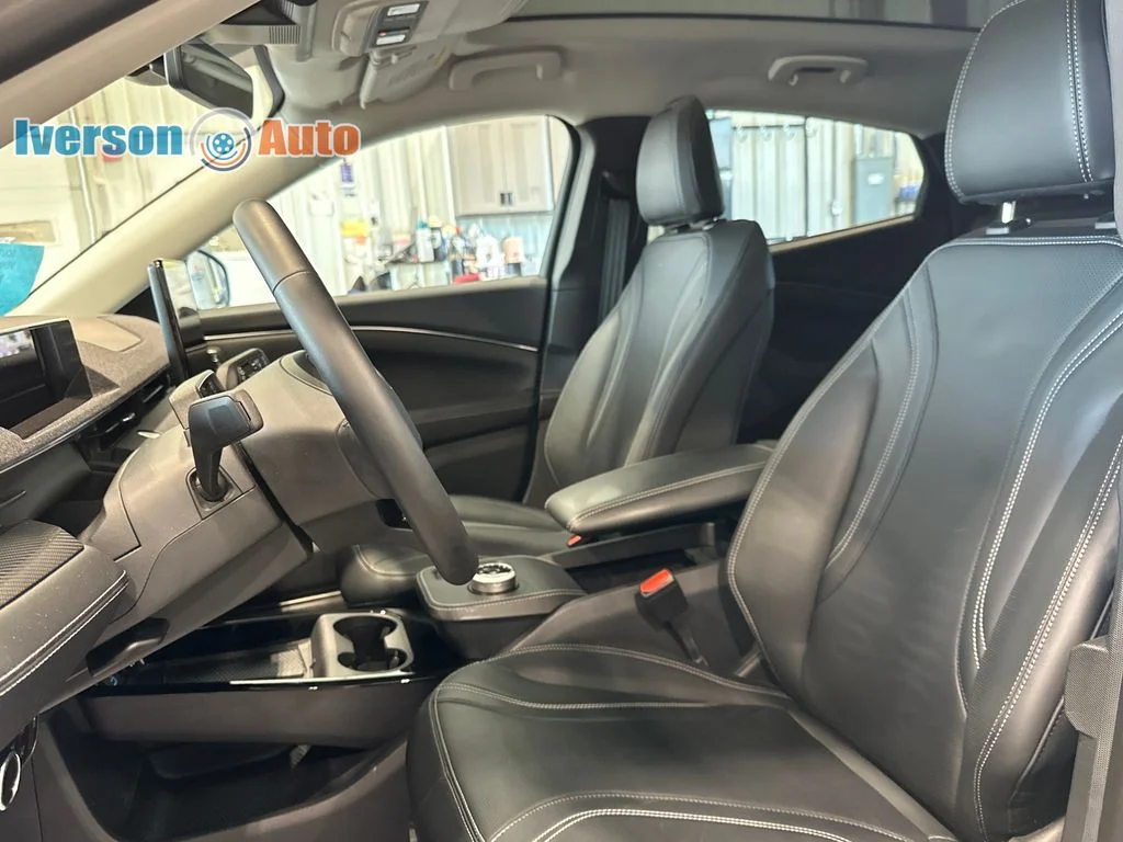 Used 2023 White Ford Premium image 17
