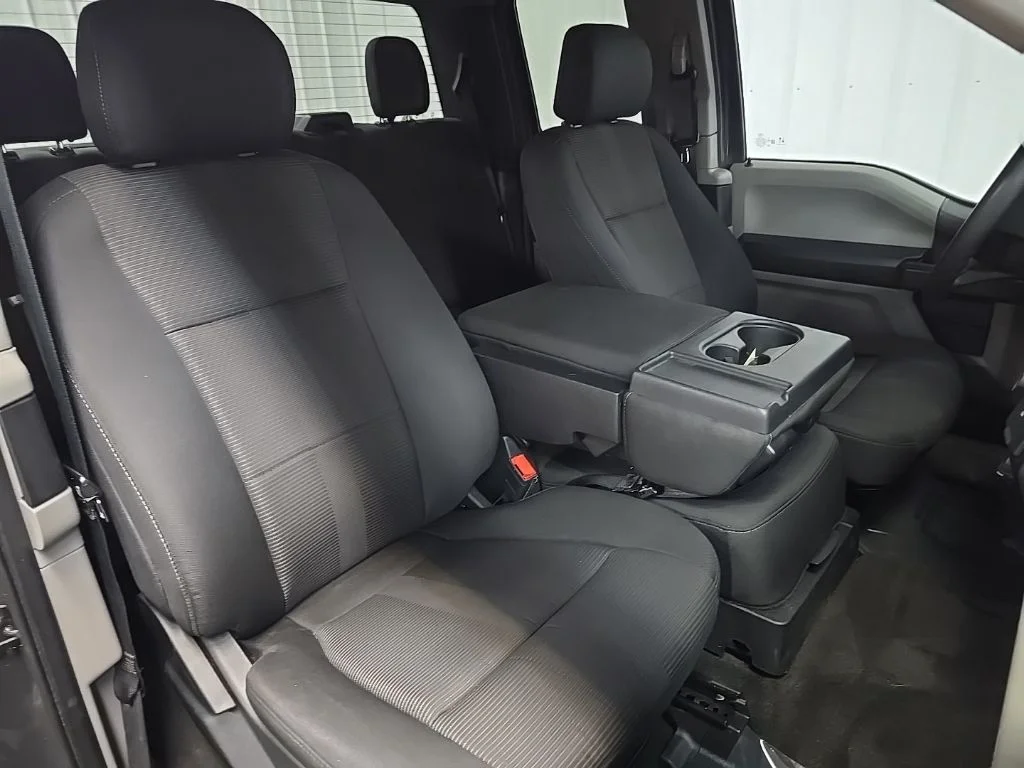 Used 2020 Magnetic Ford XL image 18