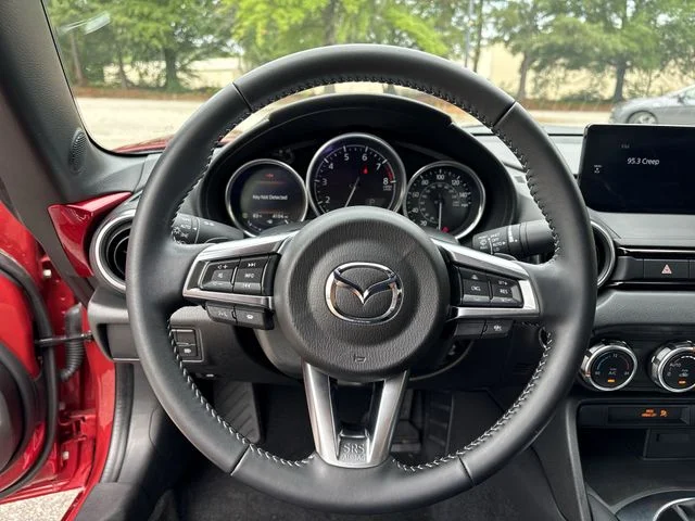 Used 2025 Red Mazda Grand Touring image 14