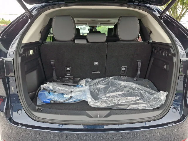 Used 2024 Blue Mazda Preferred image 32