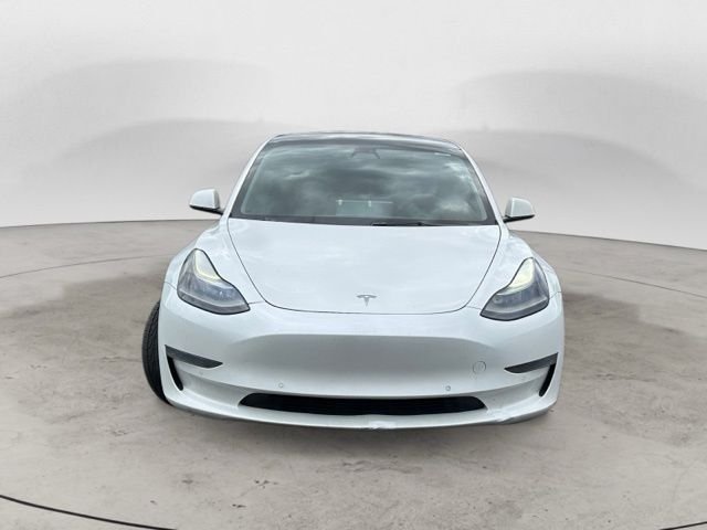 Used 2022 White Tesla Long Range image 2
