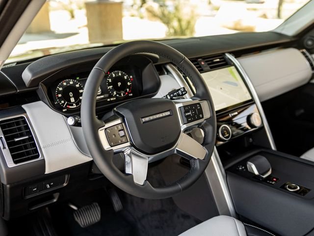 2025 Land Rover Discovery S - Photo 16